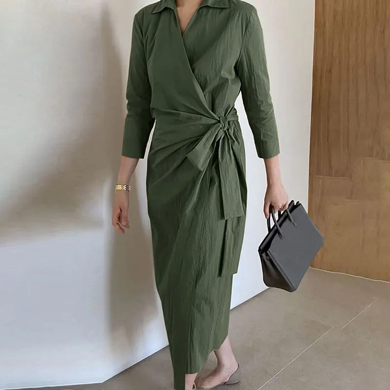 Britta - Elegant Wrap Dress