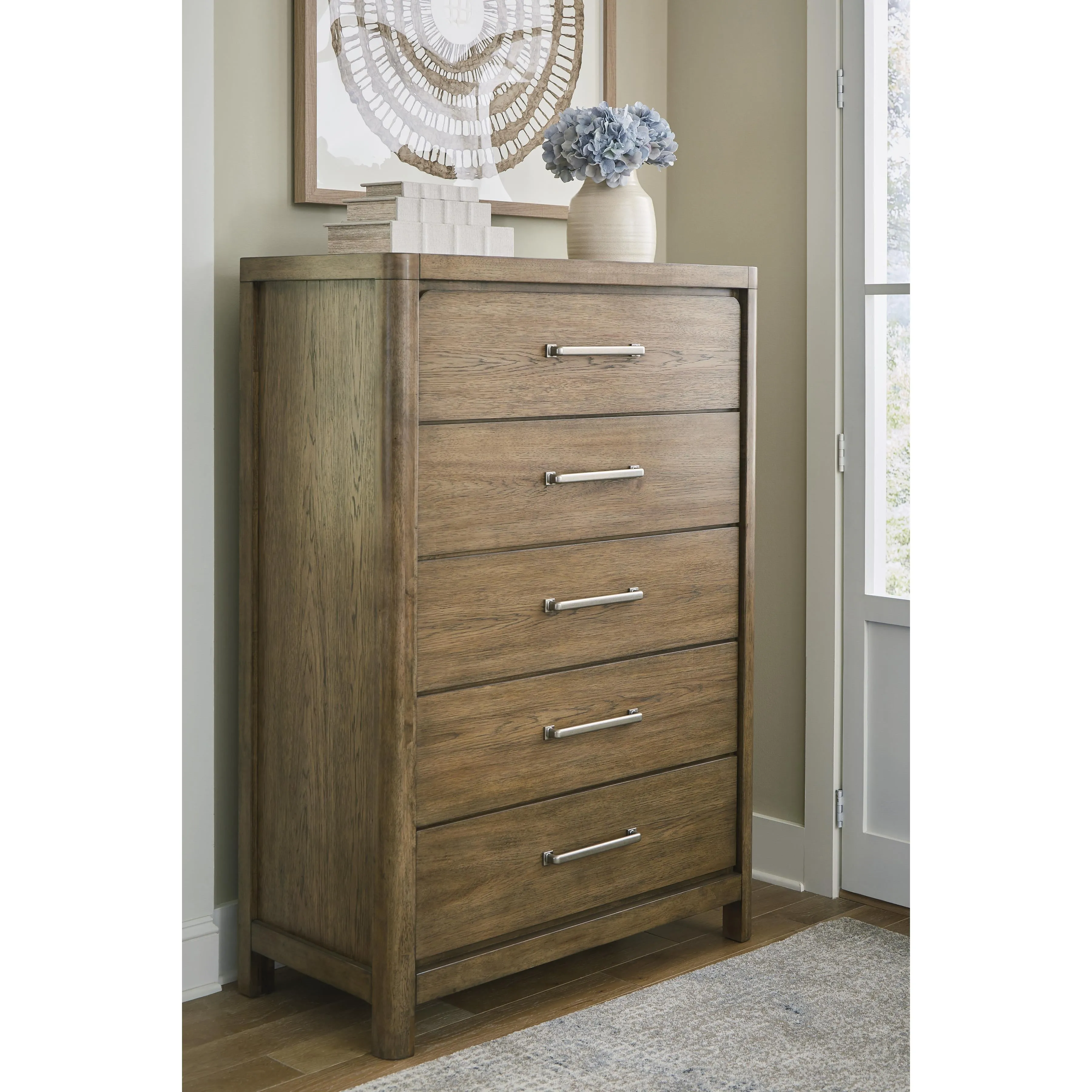 Signature Design by Ashley Cabalynn 5-Drawer Chest B974-46